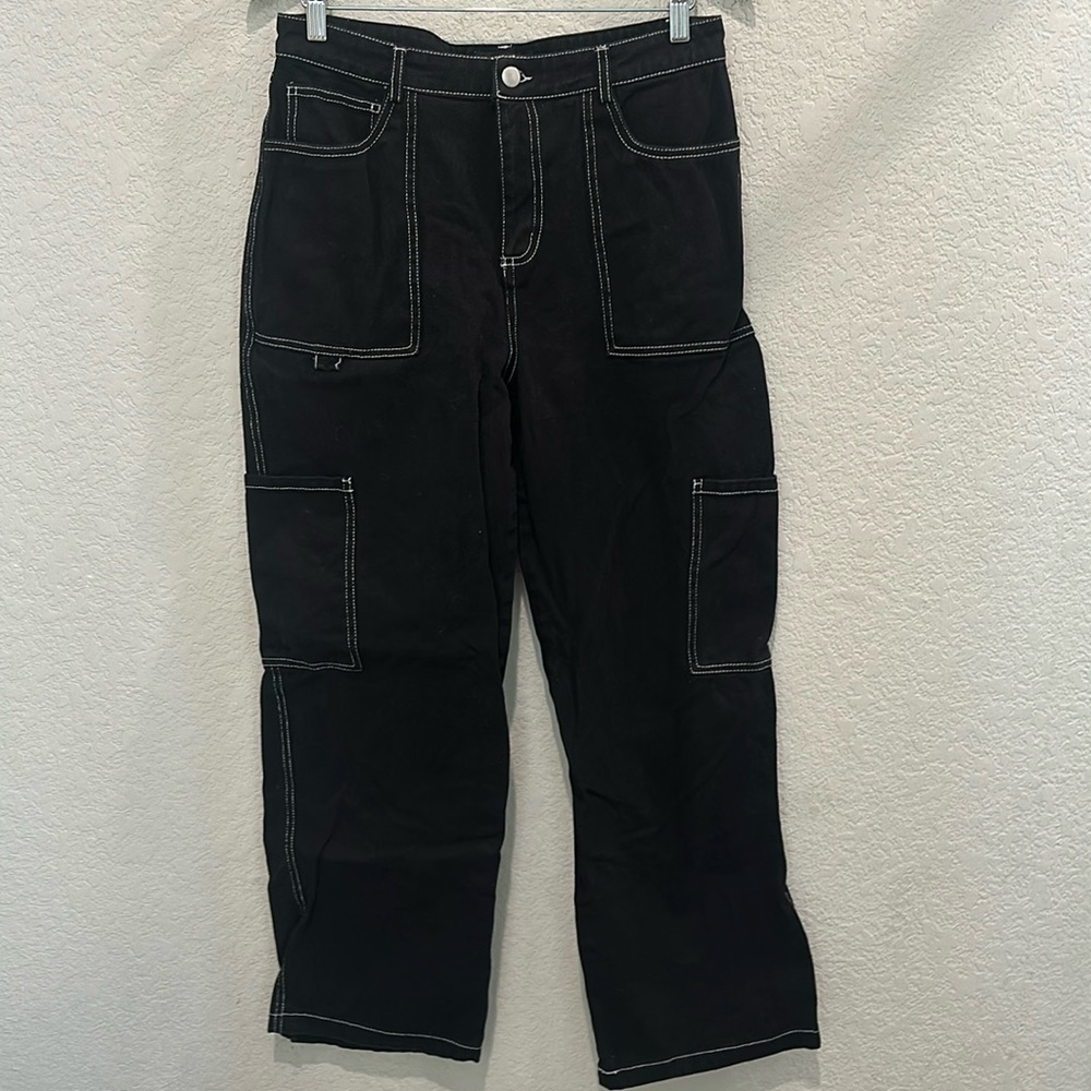 Fashion nova black cargo jeans 32 by 30